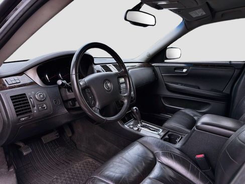 Used 2010 Cadillac DTS FWD image 8