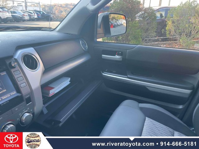 Used 2016 Toyota Tundra SR5 w/ SR5 Upgrade Package AWD/4WD image 32