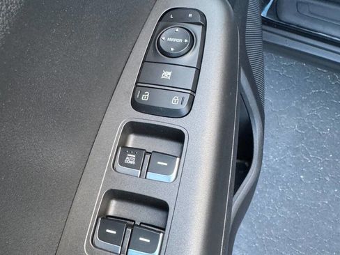 Used 2020 Kia Sportage LX image 19