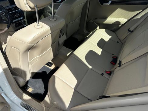 Used 2013 Mercedes-Benz C 300 4MATIC Sedan image 15