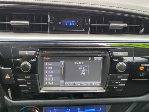 Used 2014 Toyota Corolla S image 17