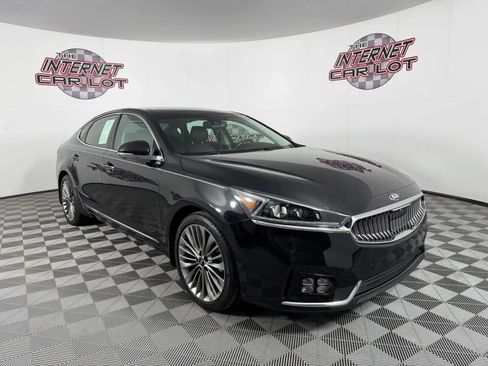 Used 2018 Kia Cadenza Limited FWD image 9