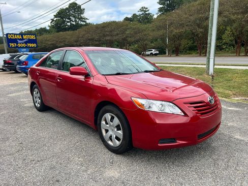 Used 2009 Toyota Camry LE image 3