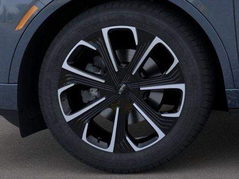 New 2026 Lincoln Nautilus Reserve image 19