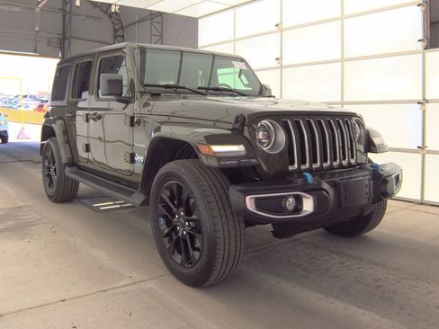 Used 2023 Jeep Wrangler Unlimited Sahara w/ Cold Weather Group image 3