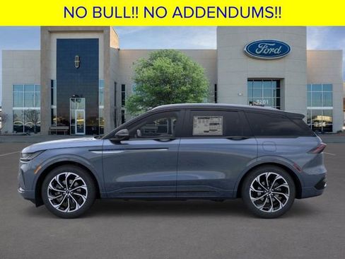 New 2026 Lincoln Nautilus Reserve image 3