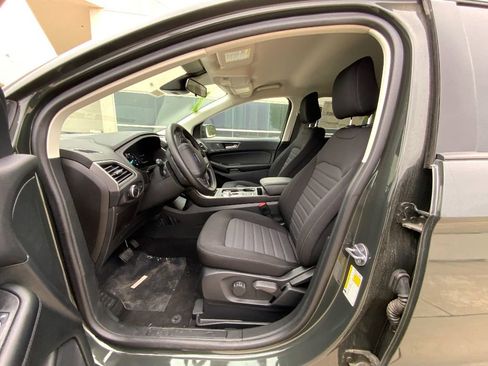 New 2024 Ford Edge SE w/ Black Appearance Package image 10