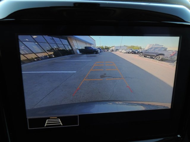 Used 2021 Chevrolet Traverse LT FWD image 29