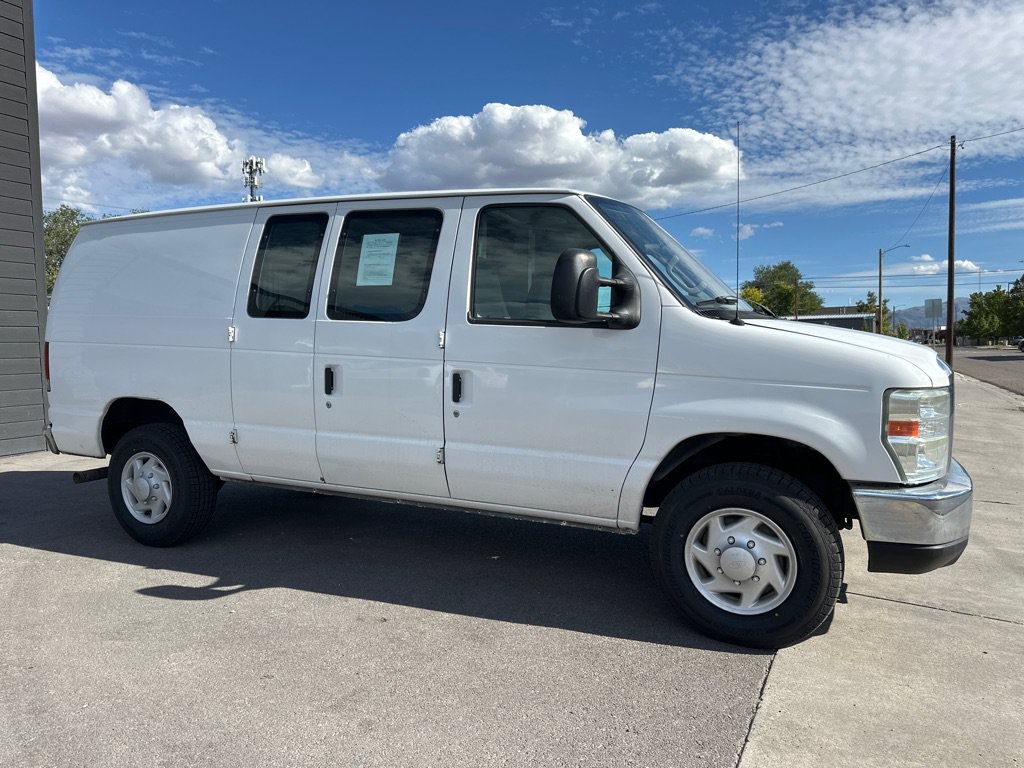 Used 2008 Ford E-250 and Econoline 250 RWD image 3