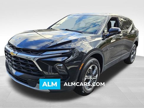 Used 2023 Chevrolet Blazer LT FWD image 1