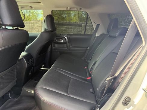 Used 2022 Toyota 4Runner TRD Off-Road Premium AWD/4WD image 10