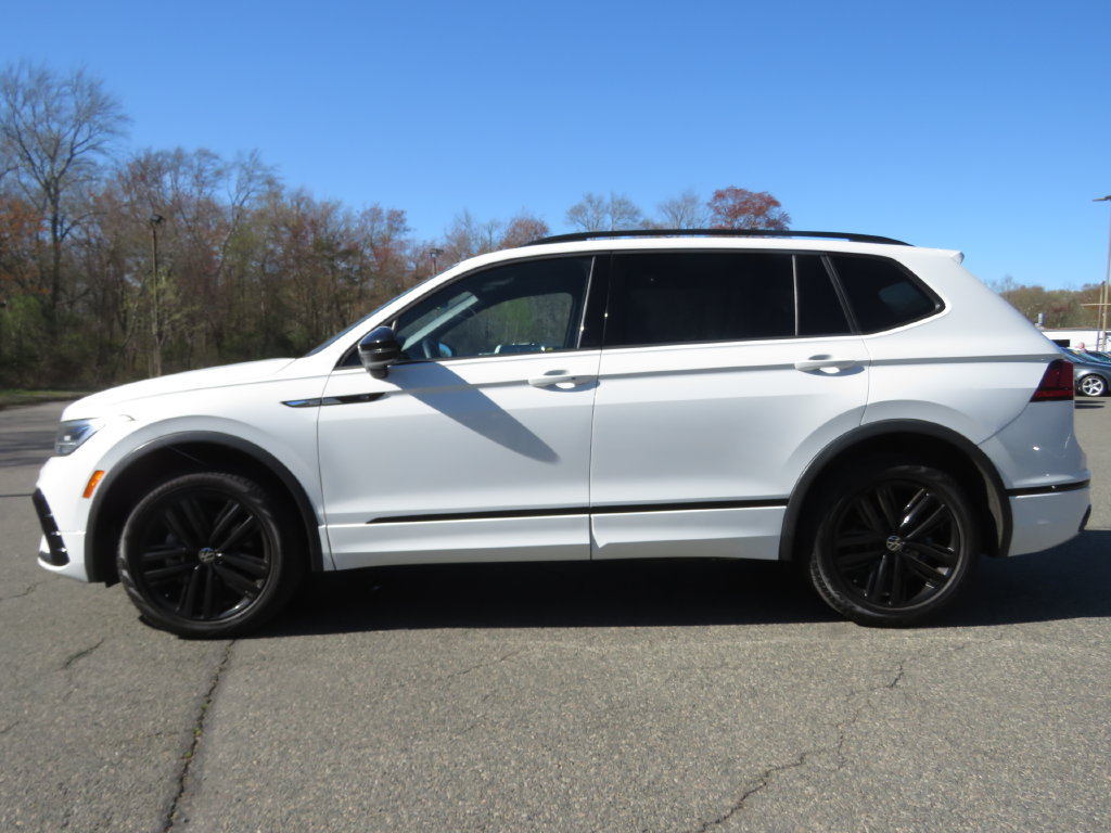 Used 2022 Volkswagen Tiguan SE R-Line AWD/4WD image 8