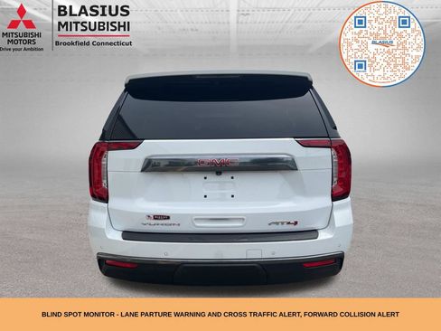 Used 2023 GMC Yukon XL AT4 w/ AT4 Premium Package AWD/4WD image 9
