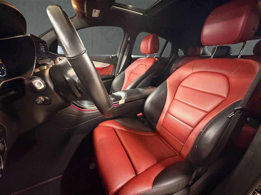 Used 2023 Mercedes-Benz GLC 300 4MATIC Coupe image 24