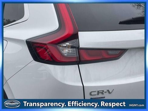 Used 2024 Honda CR-V Sport Touring image 11