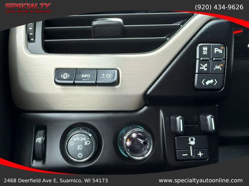 Used 2018 GMC Yukon Denali image 40
