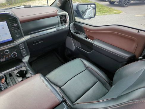 Used 2021 Ford F150 Lariat w/ Equipment Group 502A High AWD/4WD image 17
