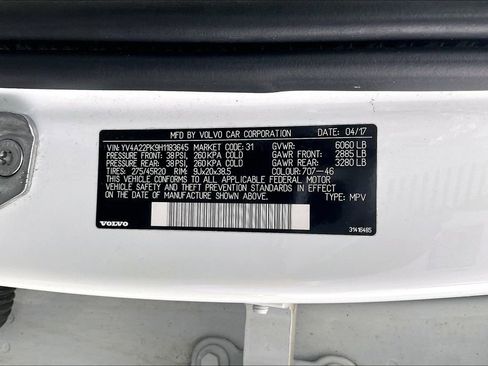 Used 2017 Volvo XC90 T6 Momentum w/ Vision Package image 6