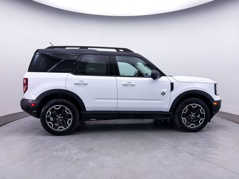 Used 2025 Ford Bronco Sport Outer Banks w/ Outer Banks Tech Package+ AWD/4WD image 42