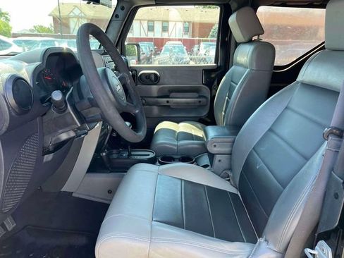 Used 2009 Jeep Wrangler X AWD/4WD image 18