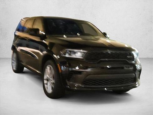 Used 2023 Dodge Durango GT image 3
