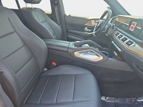 Used 2025 Mercedes-Benz GLE 350 4MATIC image 10
