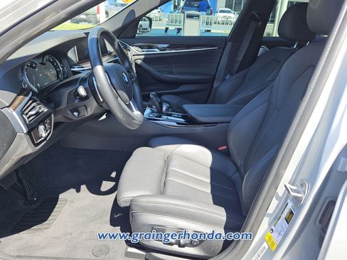 Used 2019 BMW 530i w/ Convenience Package RWD image 10