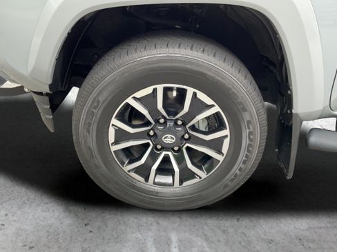 Used 2020 Toyota Tacoma TRD Sport RWD image 24