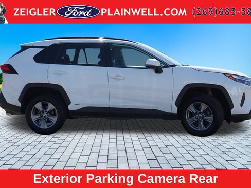 Used 2024 Toyota RAV4 XLE AWD/4WD image 6