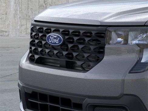 New 2025 Ford Maverick XLT w/ XLT Luxury Package image 18