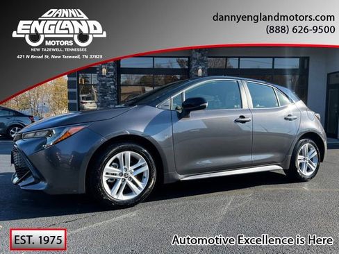 Used 2021 Toyota Corolla SE w/ SE Preferred Package image 1