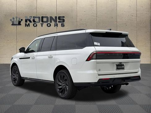 New 2026 Lincoln Navigator L Reserve AWD/4WD image 7
