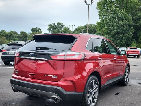 Used 2020 Ford Edge Titanium AWD/4WD image 5