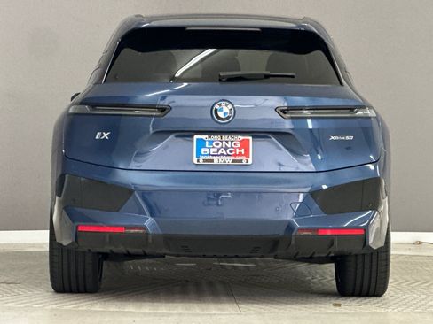 Used 2024 BMW iX xDrive50 w/ Sport Package AWD/4WD image 9