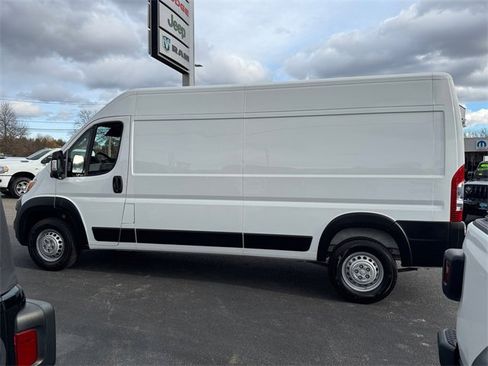 Used 2025 RAM ProMaster 2500 w/ Power Group image 2