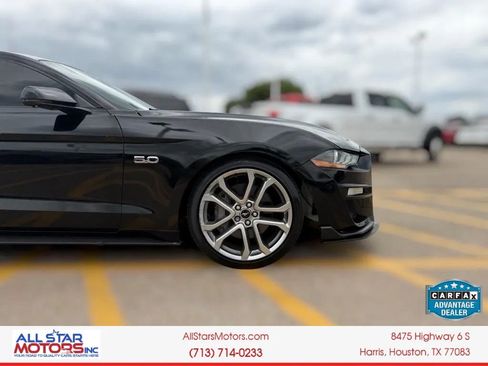 Used 2022 Ford Mustang GT Premium w/ Equipment Group 401A RWD image 5