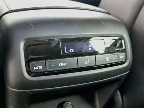 Used 2025 Hyundai Palisade SEL FWD image 28