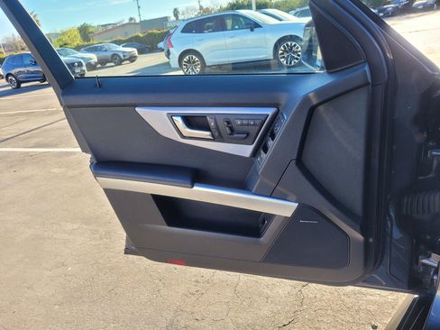 Used 2010 Mercedes-Benz GLK 350 4MATIC image 13