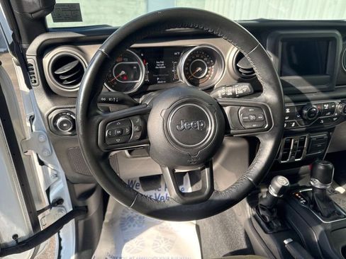 Used 2022 Jeep Wrangler Unlimited Sport image 19