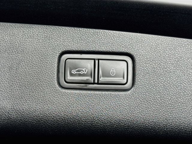 Used 2024 Genesis GV70 2.5T w/ Sport Prestige Package AWD/4WD image 46