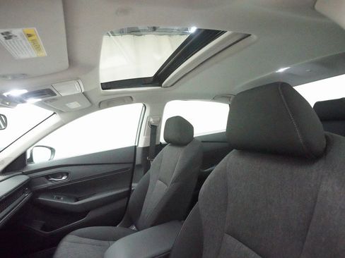 Certified 2023 Honda Accord EX image 31