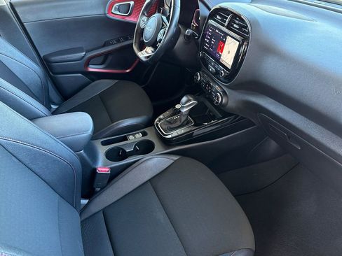 Used 2023 Kia Soul GT-Line w/ GT-Line Technology Package FWD image 23