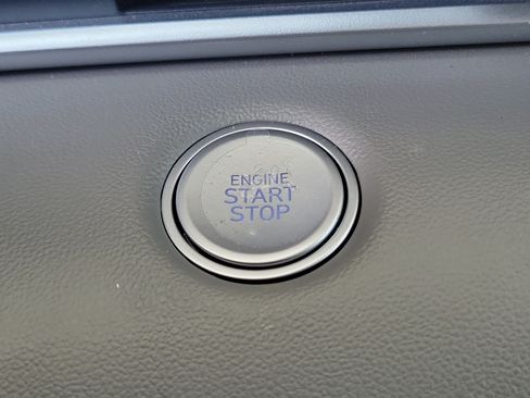 Certified 2025 Hyundai Elantra Sport FWD image 12
