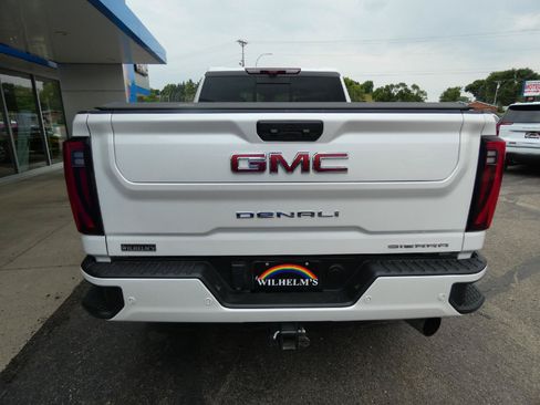 Certified 2024 GMC Sierra 3500 Denali w/ Denali Reserve Package AWD/4WD image 4