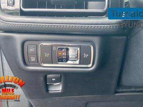 Used 2022 Lincoln Nautilus Reserve w/ Equipment Group 201A image 16