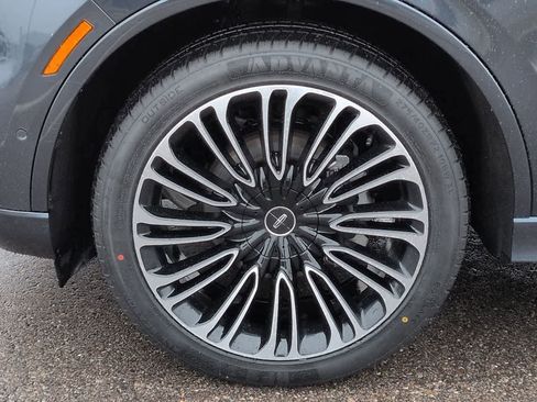 Used 2022 Lincoln Aviator Black Label w/ Dynamic Handling Package image 13