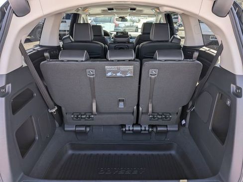 New 2026 Honda Odyssey Elite image 12