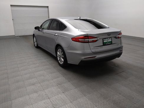 Used 2020 Ford Fusion SE FWD image 5