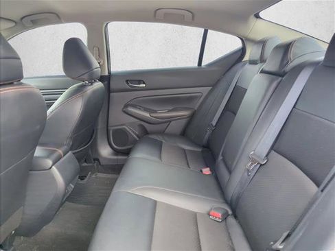 Used 2022 Nissan Altima 2.5 SR image 11