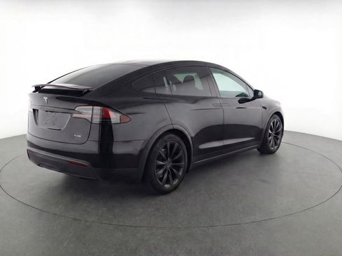 Used 2022 Tesla Model X Plaid image 5
